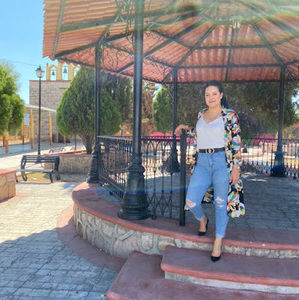 Meet your Posher, Lidia